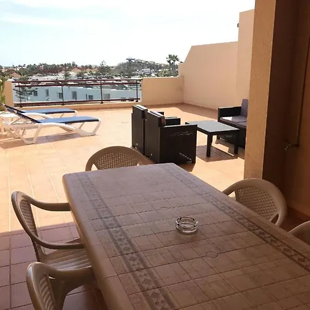 Big And Bright Apartment Corralejo