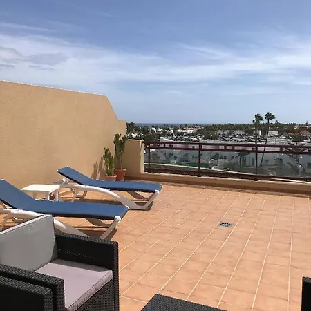 Big And Bright * Corralejo